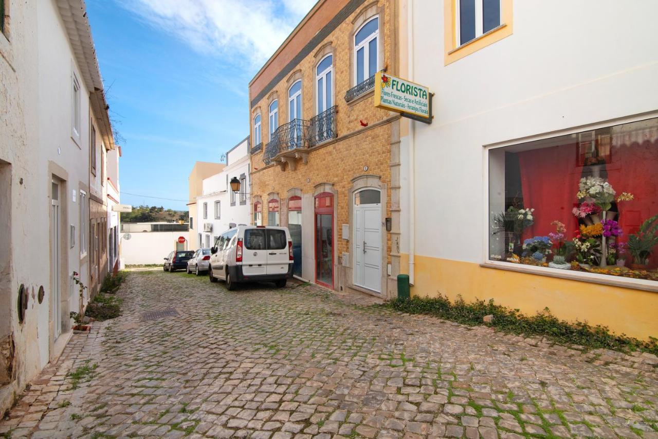 Traditional 3 Bedroom Apartment Alte Exterior foto