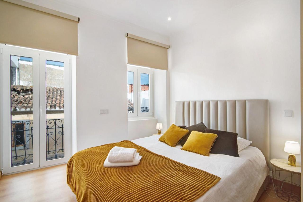 Traditional 3 Bedroom Apartment Alte Exterior foto